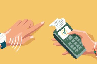 Illustration d’un paiement sans contact entre un bracelet cashless et un terminal de carte bancaire, avec des palmiers en arrière-plan.